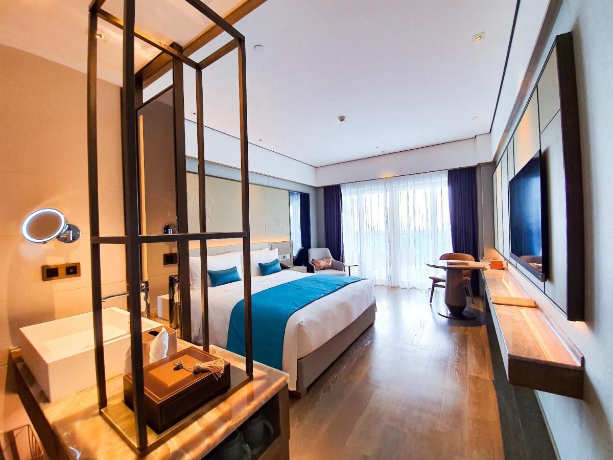 Howard Johnson Plaza By Wyndham Blue Bay Sihanoukville Buitenkant foto