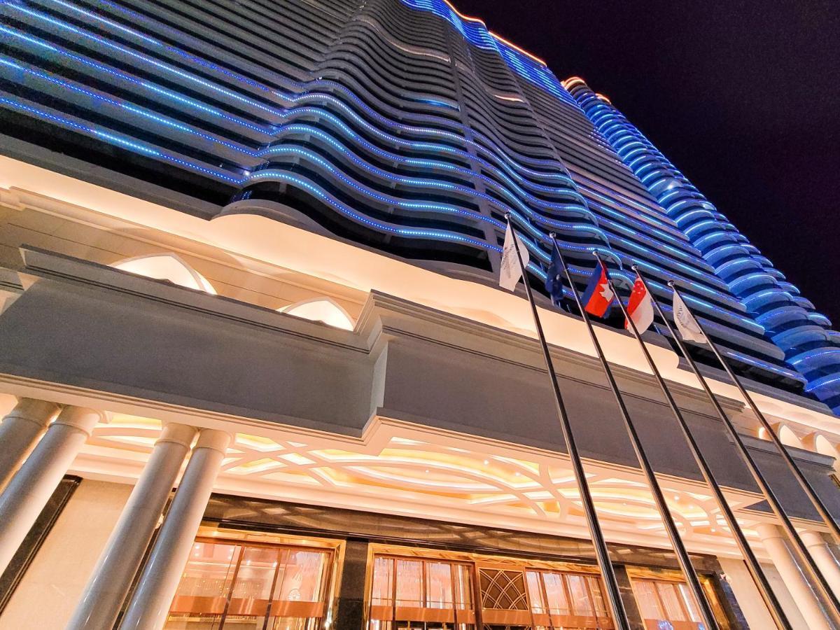 Howard Johnson Plaza By Wyndham Blue Bay Sihanoukville Buitenkant foto